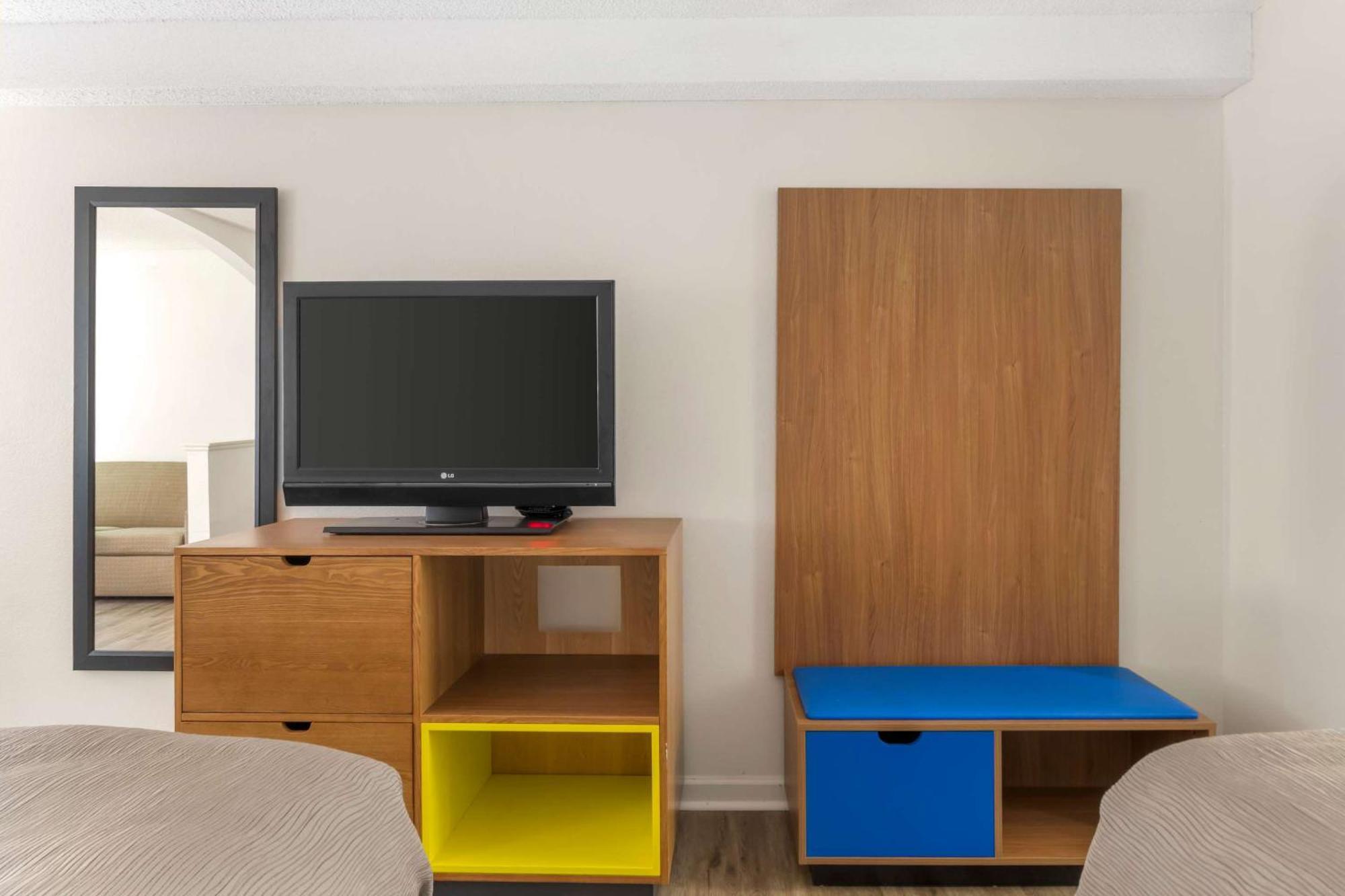 Quality Inn & Suites Decatur Priceville I-65 Exteriör bild